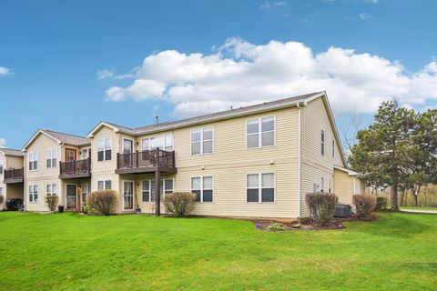 Tiny photo for 402 Woodview Circle #D, Elgin, IL 60120 (MLS # 12618899)