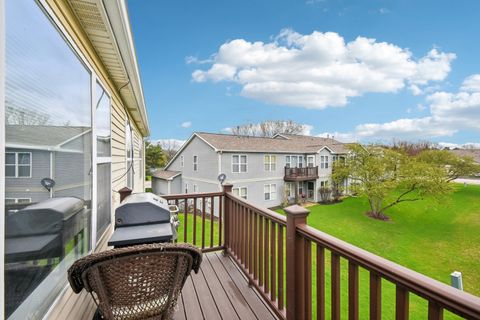Tiny photo for 402 Woodview Circle #D, Elgin, IL 60120 (MLS # 12618899)