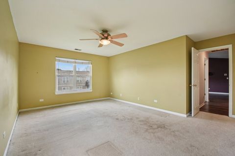 Tiny photo for 402 Woodview Circle #D, Elgin, IL 60120 (MLS # 12618899)