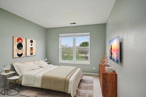 Tiny photo for 402 Woodview Circle #D, Elgin, IL 60120 (MLS # 12618899)
