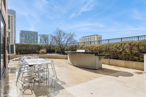 Tiny photo for 1160 S Michigan Avenue #1105, Chicago, IL 60605 (MLS # 12422805)