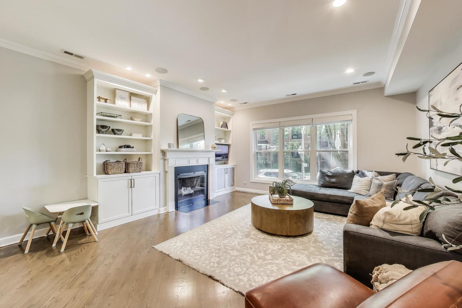 1533 N Cleveland Avenue 1S