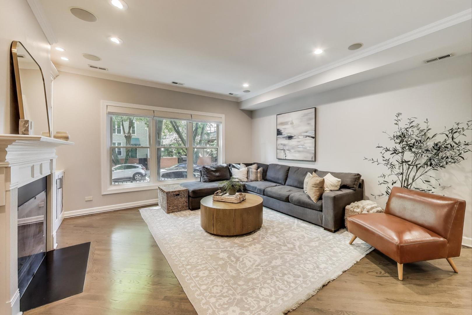 1533 N Cleveland Avenue 1S