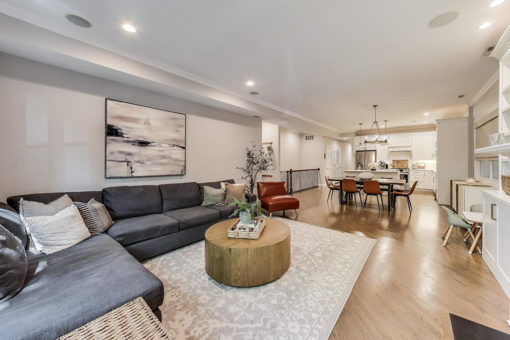 1533 N Cleveland Avenue 1S