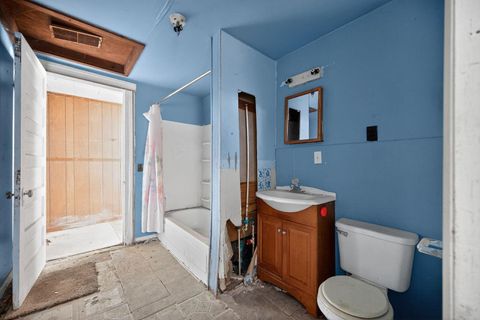 Tiny photo for 1123 E 6th Avenue, Monmouth, IL 61462 (MLS # 12556047)