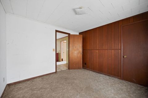 Tiny photo for 1123 E 6th Avenue, Monmouth, IL 61462 (MLS # 12556047)