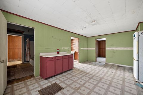 Tiny photo for 1123 E 6th Avenue, Monmouth, IL 61462 (MLS # 12556047)