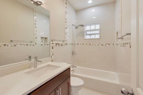 Tiny photo for 5058 N Kimball Avenue #4, Chicago, IL 60625 (MLS # 12499393)