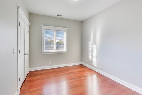 Tiny photo for 5058 N Kimball Avenue #4, Chicago, IL 60625 (MLS # 12499393)