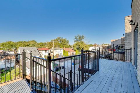 Tiny photo for 5058 N Kimball Avenue #4, Chicago, IL 60625 (MLS # 12499393)