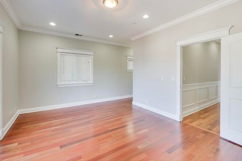 Tiny photo for 5058 N Kimball Avenue #4, Chicago, IL 60625 (MLS # 12499393)