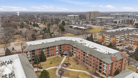 Tiny photo for 875 E 22nd Street #410, Lombard, IL 60148 (MLS # 12599278)