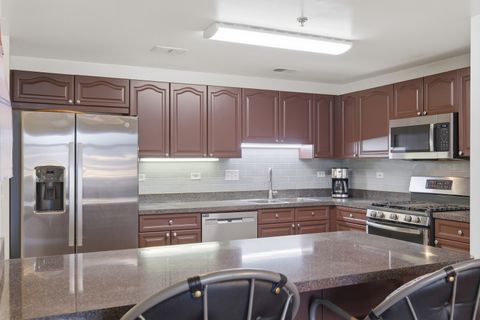 Tiny photo for 875 E 22nd Street #410, Lombard, IL 60148 (MLS # 12599278)