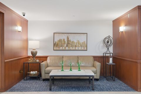 Tiny photo for 875 E 22nd Street #410, Lombard, IL 60148 (MLS # 12599278)