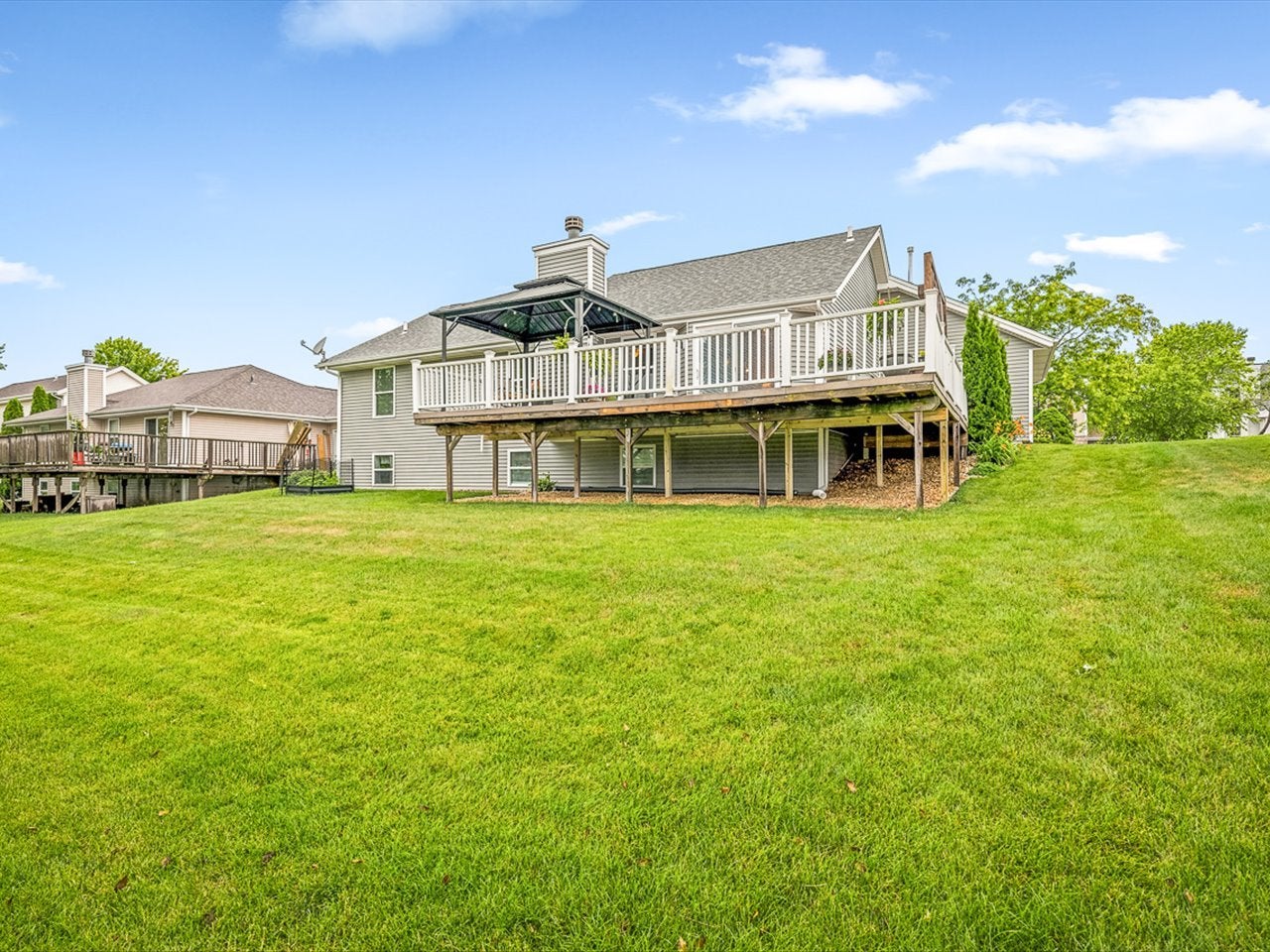 12294 Meadow Drive