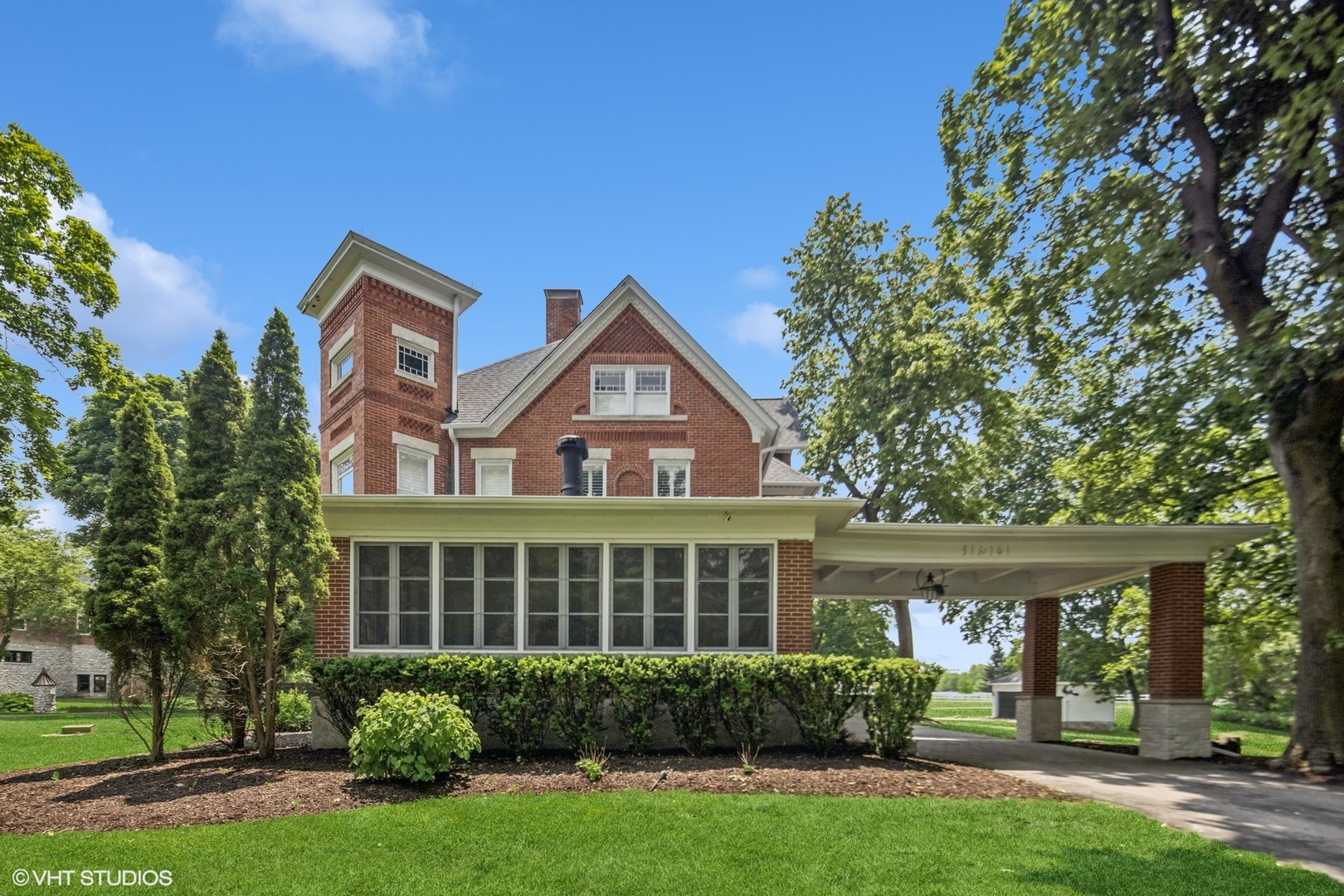 31w141 Army Trail Road