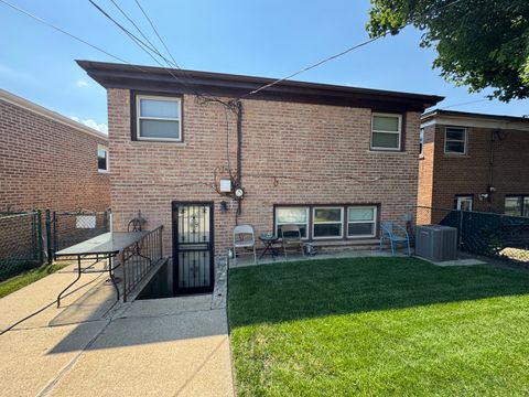 Tiny photo for 11117 S Avenue L, Chicago, IL 60617 (MLS # 12450533)
