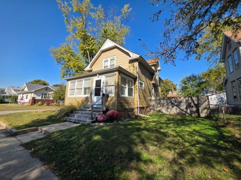 Photo of 515 W Jefferson Street, Clinton, IL 61727 (MLS # 12792859)