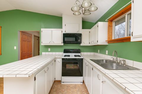 Tiny photo for 2359 105th Avenue, Aledo, IL 61231 (MLS # 12605960)