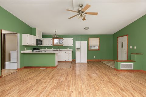 Tiny photo for 2359 105th Avenue, Aledo, IL 61231 (MLS # 12605960)