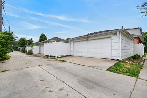 Tiny photo for 1147 Wesley Avenue, Oak Park, IL 60304 (MLS # 12718892)