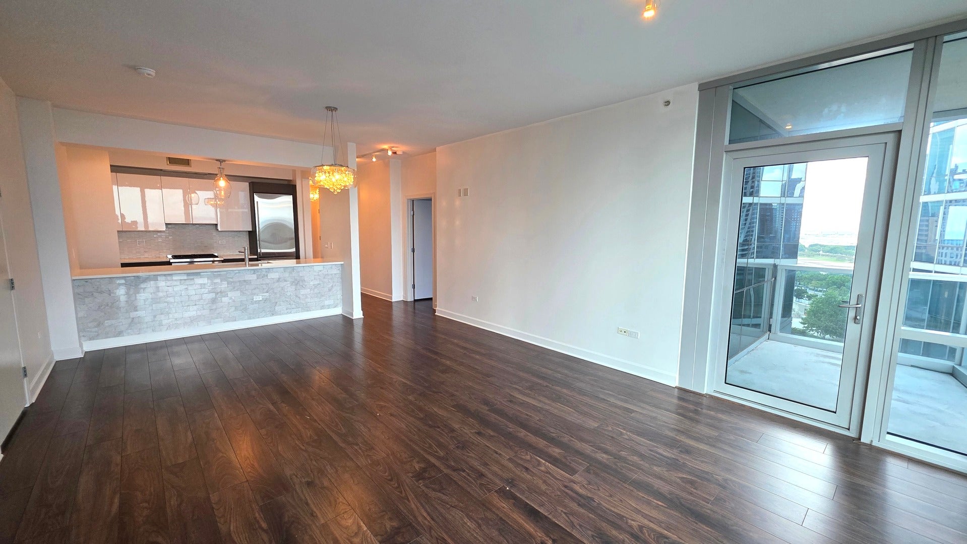 1201 S Prairie Avenue 1104