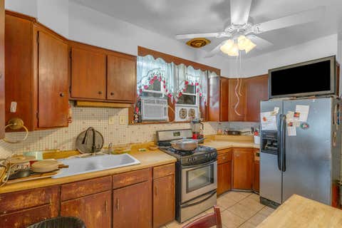 Tiny photo for 6706 16th Street, Berwyn, IL 60402 (MLS # 12673392)