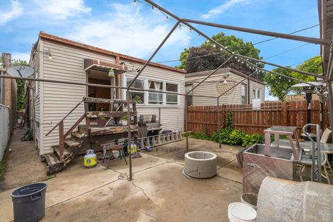 Tiny photo for 6706 16th Street, Berwyn, IL 60402 (MLS # 12673392)