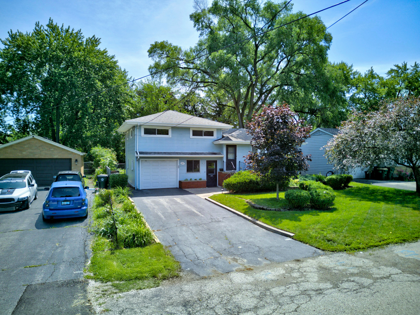 911 David Street