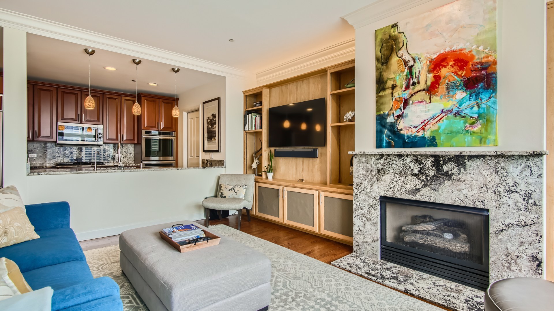 445 E North Water Street 2202