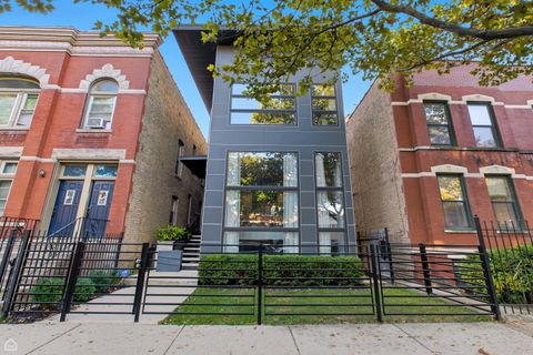 1534 N Maplewood Avenue Chicago IL 60622