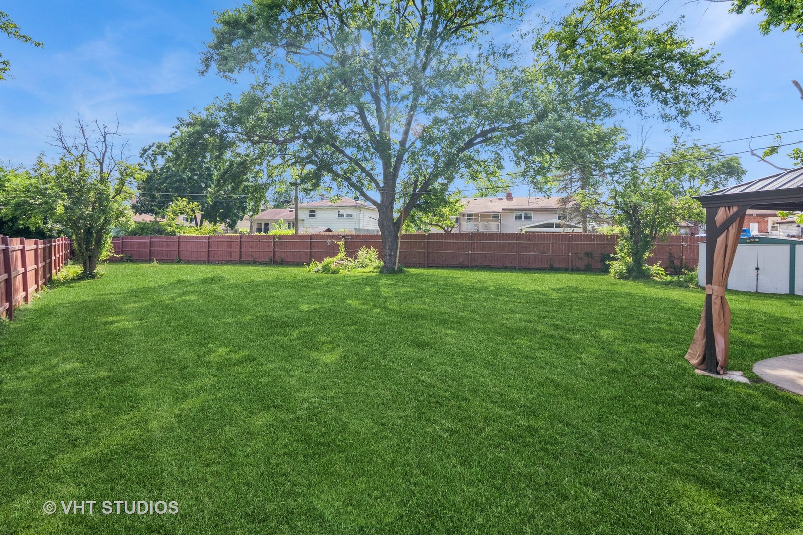 706 N MAVIS Lane