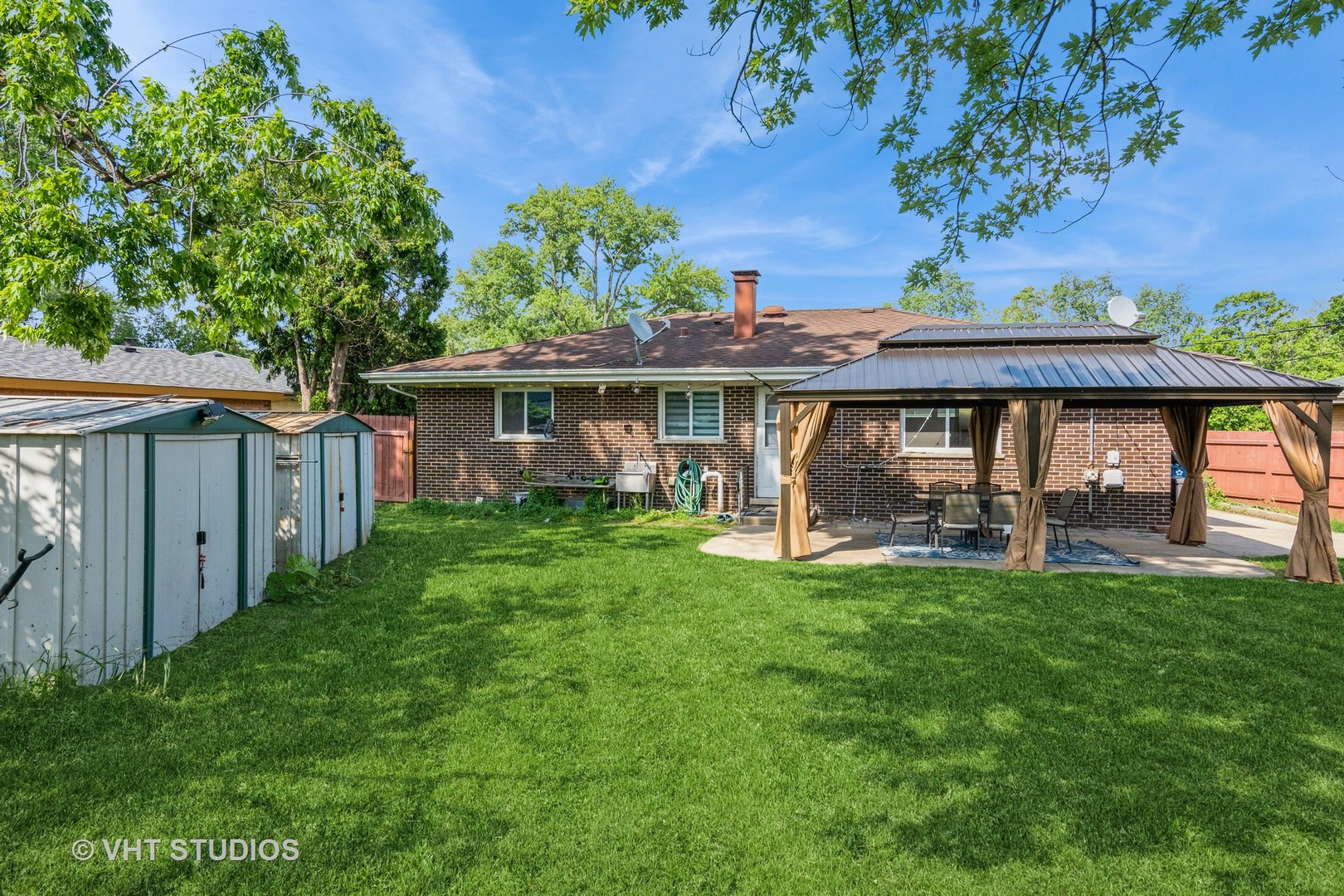 706 N MAVIS Lane
