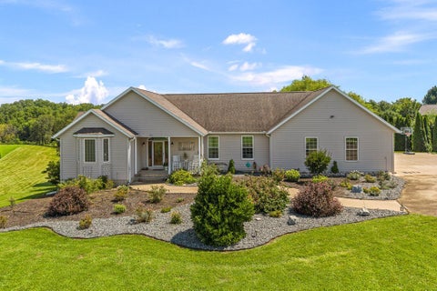 Tiny photo for 701 Sarah Lane, Clinton, IA 52732 (MLS # 12733287)