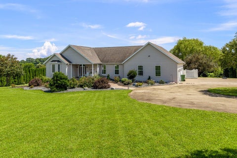 Tiny photo for 701 Sarah Lane, Clinton, IA 52732 (MLS # 12733287)