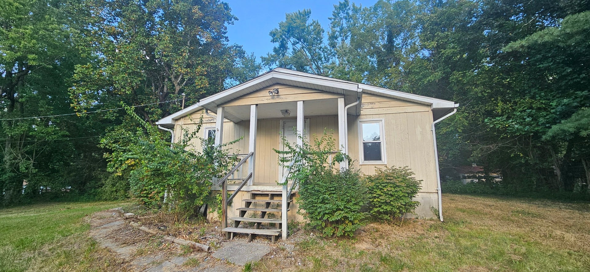 240 Raccoon Valley Road