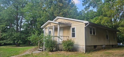 Tiny photo for 240 Raccoon Valley Road, Makanda, IL 62958 (MLS # 12748972)