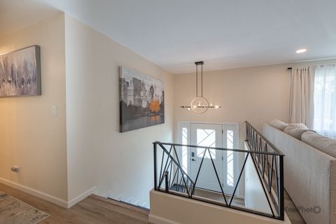 Tiny photo for 818 Brentwood Court, Schaumburg, IL 60193 (MLS # 12479925)