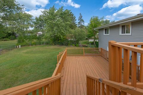 Tiny photo for 818 Brentwood Court, Schaumburg, IL 60193 (MLS # 12479925)