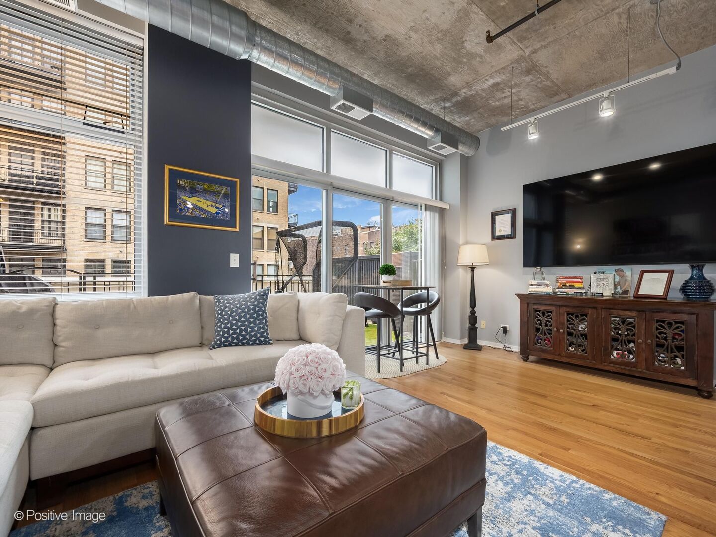 1000 W Adams Street 322