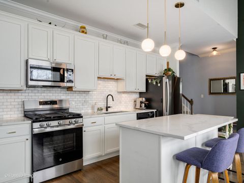 Tiny photo for 1714 W Le Moyne Street #3W, Chicago, IL 60622 (MLS # 12595160)