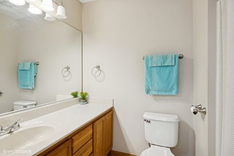 Tiny photo for 711 CREEKSIDE Circle #711, Gurnee, IL 60031 (MLS # 12417668)