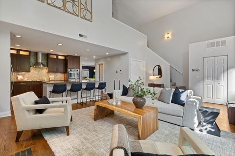 Tiny photo for 2843 N Lincoln Avenue #103, Chicago, IL 60657 (MLS # 12713958)