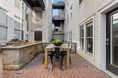 Tiny photo for 2843 N Lincoln Avenue #103, Chicago, IL 60657 (MLS # 12713958)