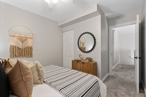 Tiny photo for 2843 N Lincoln Avenue #103, Chicago, IL 60657 (MLS # 12713958)