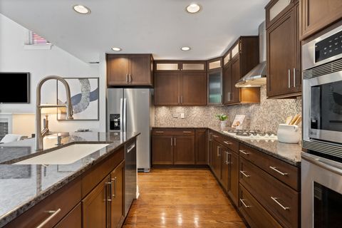 Tiny photo for 2843 N Lincoln Avenue #103, Chicago, IL 60657 (MLS # 12713958)