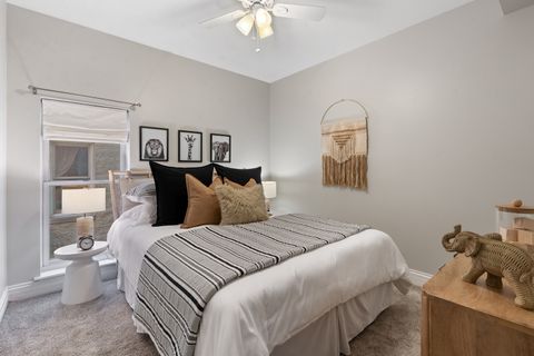 Tiny photo for 2843 N Lincoln Avenue #103, Chicago, IL 60657 (MLS # 12713958)