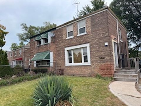 9741 S Hoxie Avenue Chicago IL 60617