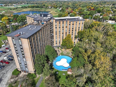 Tiny photo for 1 Renaissance Place #205, Palatine, IL 60067 (MLS # 12785734)