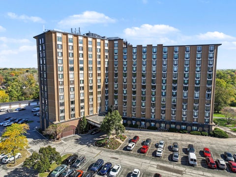 Photo of 1 Renaissance Place #205, Palatine, IL 60067 (MLS # 12785734)